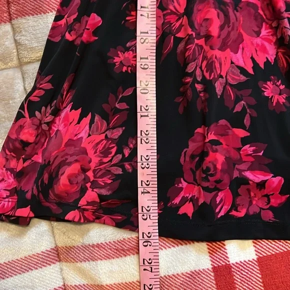 NWT Torrid : Rose Blouse - 0 - Picture 6 of 8